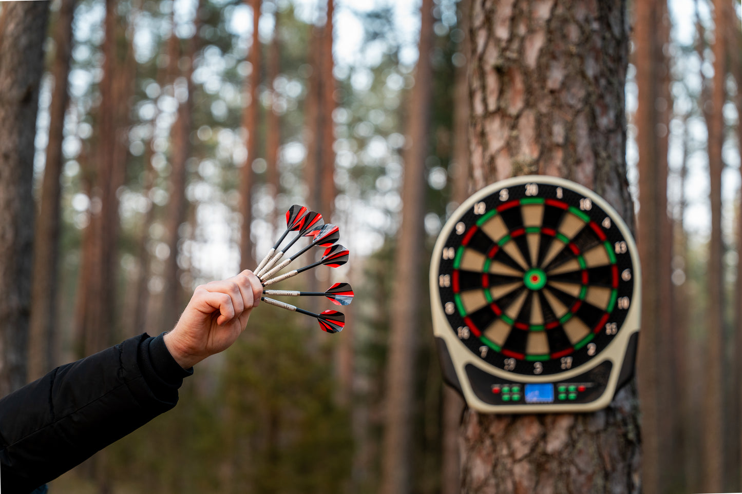 Elektroninis smiginis su LCD ekranu ir priedais